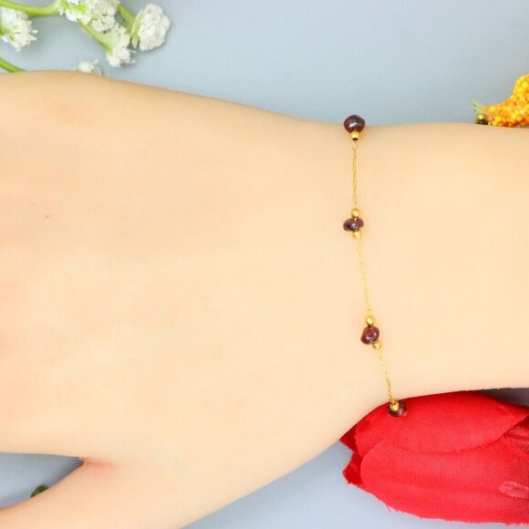 "Elegant & Trendy Bracelet, A Perfect Gift for Women, Thoughtful, EVCH1098 - Picture 1 of 11